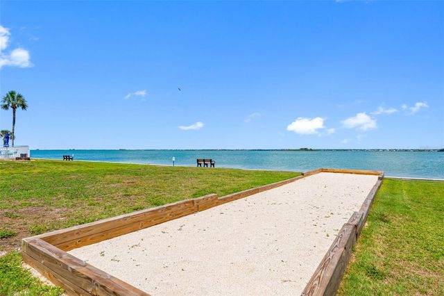 1 GATESHEAD DRIVE B108, Dunedin, FL 34698