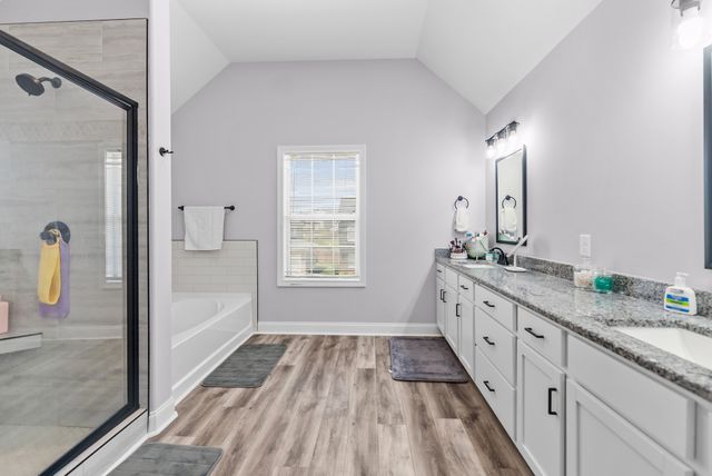296 Corn Hill Ct, Clarksville, TN 37042