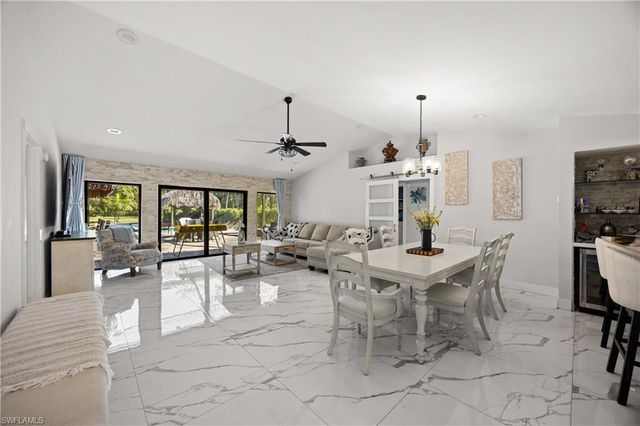 1890 Oakes BLVD # A, Naples, FL 34119