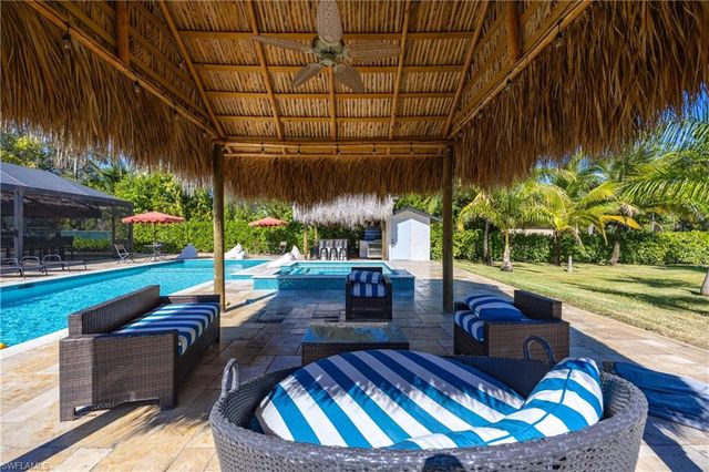 1890 Oakes BLVD # A, Naples, FL 34119