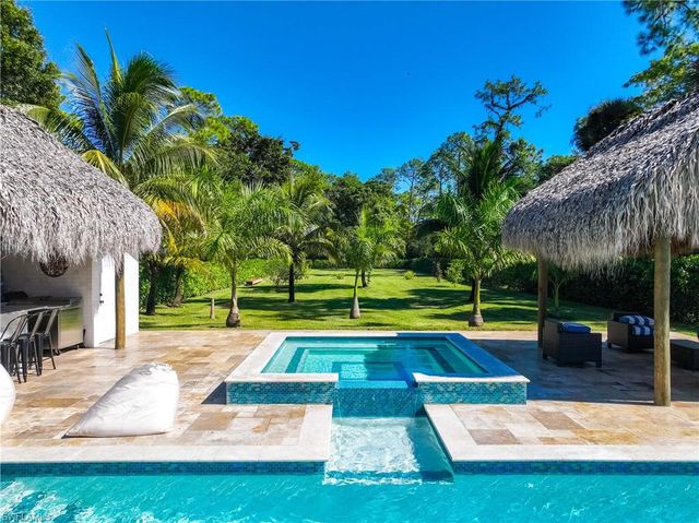 1890 Oakes BLVD # A, Naples, FL 34119