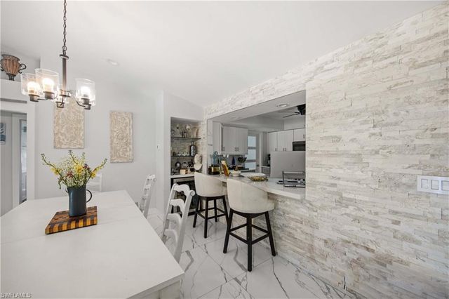 1890 Oakes BLVD # A, Naples, FL 34119