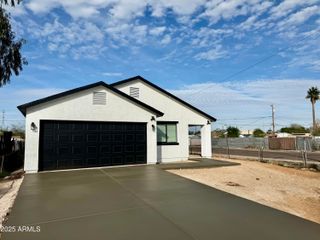2002 W MARICOPA Street, Phoenix, AZ 85009