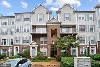 12631 FAIR CREST CT #303, Fairfax, VA 22033