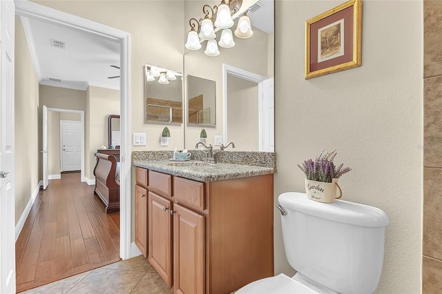 877 STRATHMORE DRIVE, Orlando, FL 32803