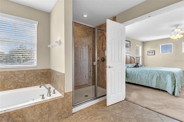 877 STRATHMORE DRIVE, Orlando, FL 32803