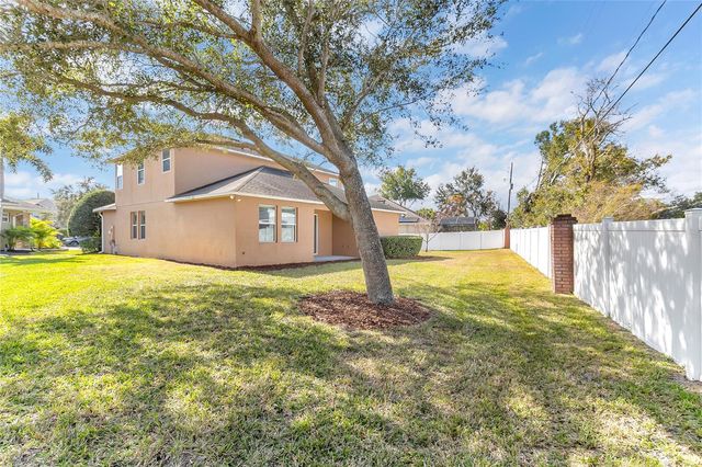 877 STRATHMORE DRIVE, Orlando, FL 32803