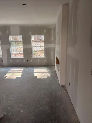 675 Sunstone Lane, Lawrenceville, GA 30043