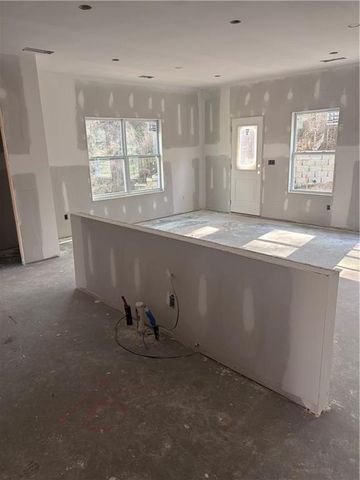 675 Sunstone Lane, Lawrenceville, GA 30043