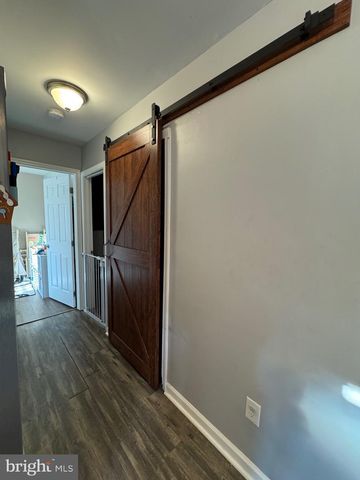 19 N CENTRAL AVE, Sicklerville, NJ 08081