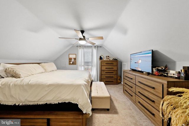 19 N CENTRAL AVE, Sicklerville, NJ 08081