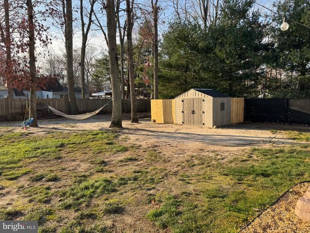 19 N CENTRAL AVE, Sicklerville, NJ 08081