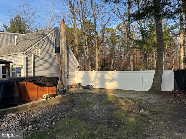 19 N CENTRAL AVE, Sicklerville, NJ 08081