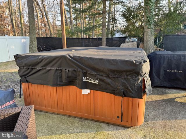 19 N CENTRAL AVE, Sicklerville, NJ 08081