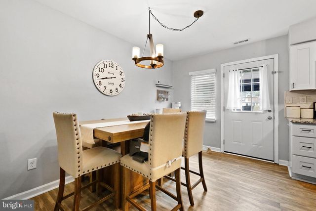 19 N CENTRAL AVE, Sicklerville, NJ 08081