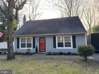 19 N CENTRAL AVE, Sicklerville, NJ 08081