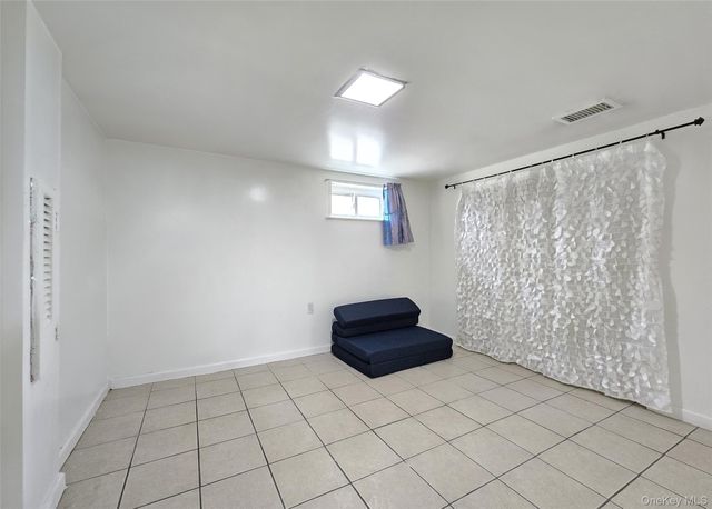 43 McAlester Avenue, Hicksville, NY 11801