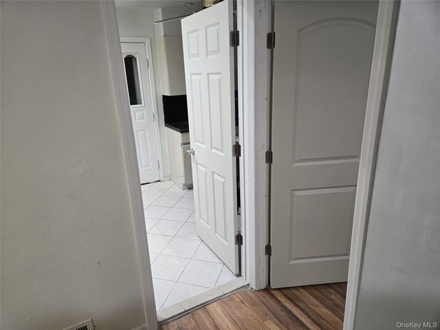 43 McAlester Avenue, Hicksville, NY 11801