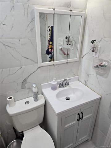 43 McAlester Avenue, Hicksville, NY 11801