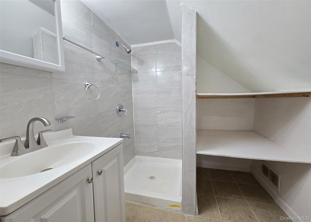 43 McAlester Avenue, Hicksville, NY 11801