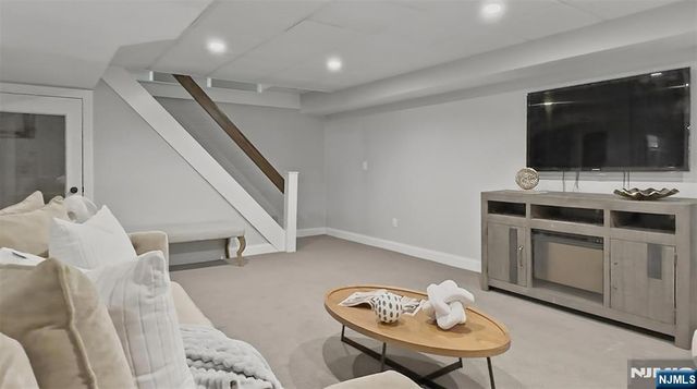 219 W Saddle River Road, Saddle River, NJ 07458