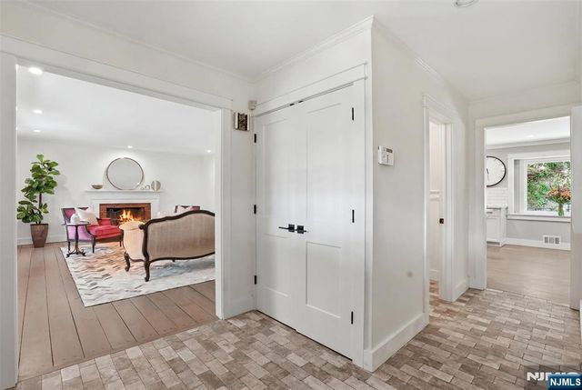 219 W Saddle River Road, Saddle River, NJ 07458