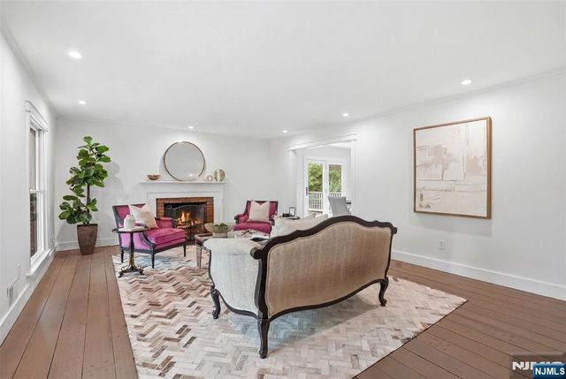 219 W Saddle River Road, Saddle River, NJ 07458