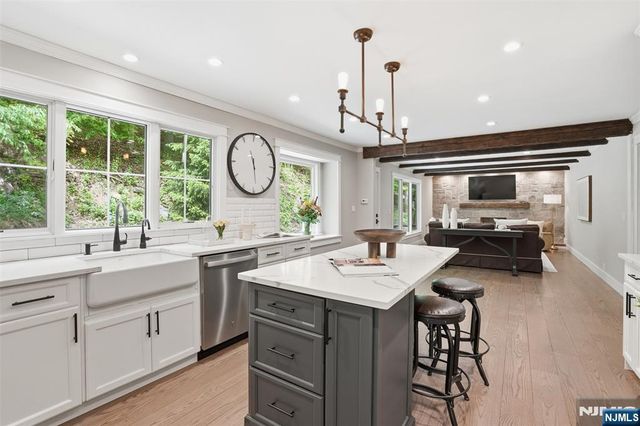 219 W Saddle River Road, Saddle River, NJ 07458