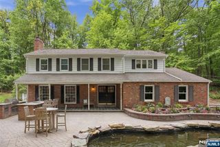 219 W Saddle River Road, Saddle River, NJ 07458