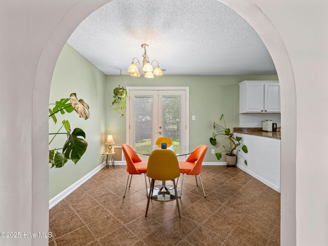 201 Suffolk Court, Jacksonville, NC 28546
