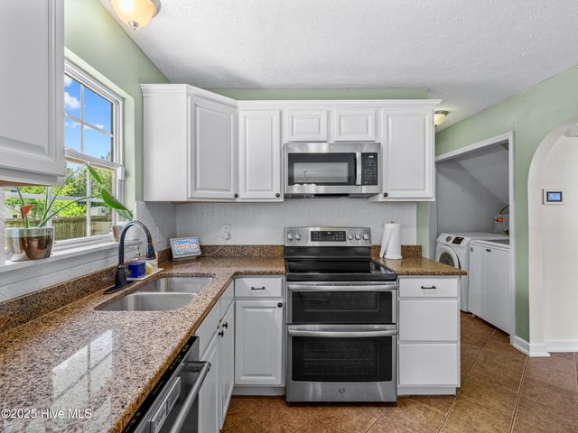 201 Suffolk Court, Jacksonville, NC 28546