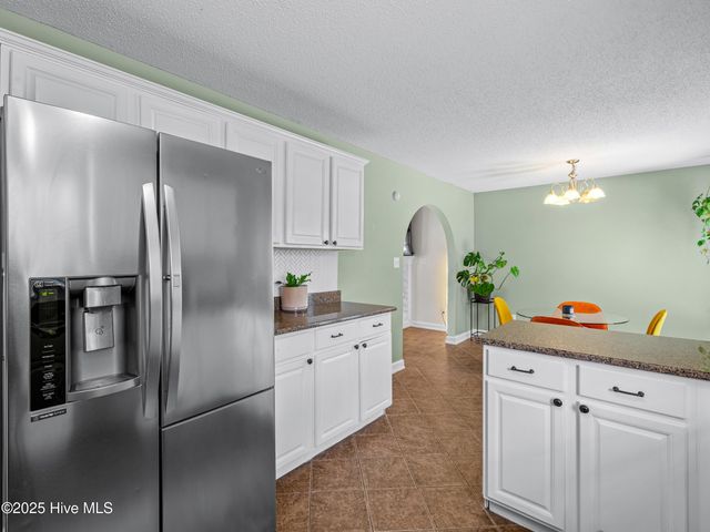 201 Suffolk Court, Jacksonville, NC 28546