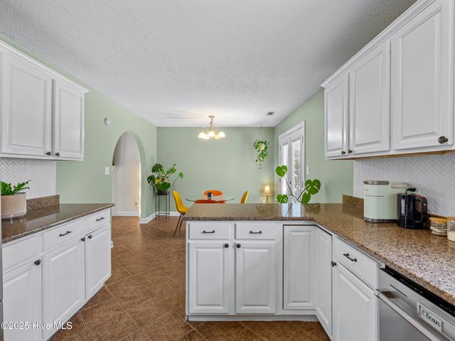 201 Suffolk Court, Jacksonville, NC 28546