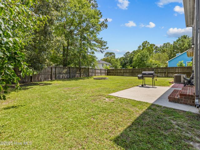 201 Suffolk Court, Jacksonville, NC 28546