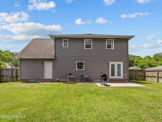 201 Suffolk Court, Jacksonville, NC 28546