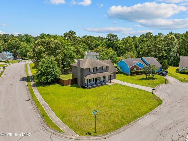 201 Suffolk Court, Jacksonville, NC 28546