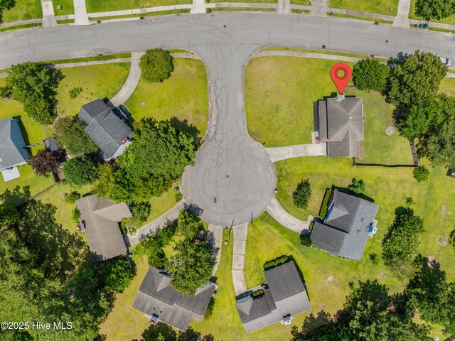 201 Suffolk Court, Jacksonville, NC 28546