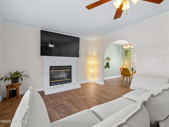 201 Suffolk Court, Jacksonville, NC 28546