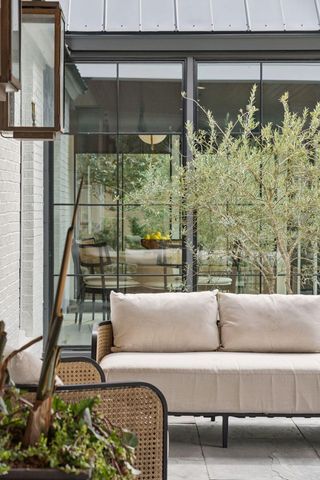 1027 Lakeview Drive, Mount Pleasant, SC 29464