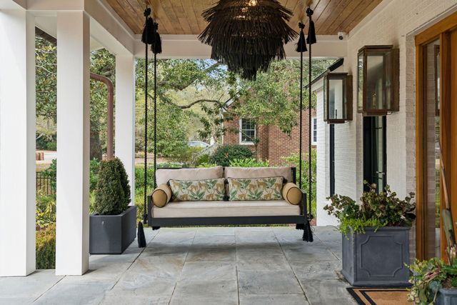 1027 Lakeview Drive, Mount Pleasant, SC 29464