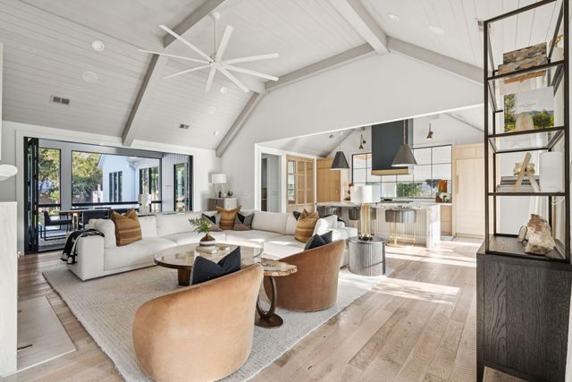 1027 Lakeview Drive, Mount Pleasant, SC 29464