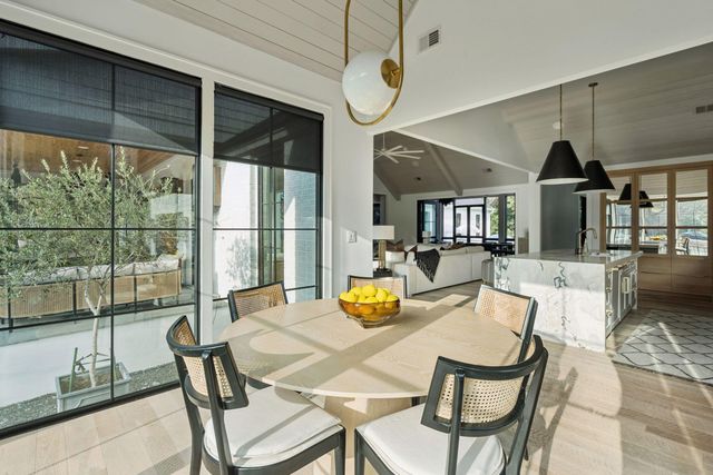 1027 Lakeview Drive, Mount Pleasant, SC 29464