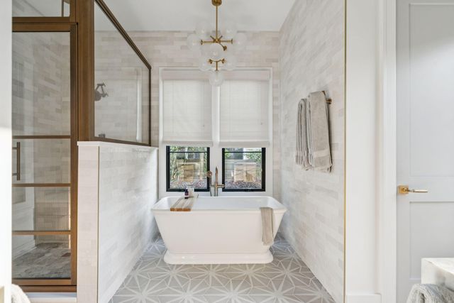 1027 Lakeview Drive, Mount Pleasant, SC 29464