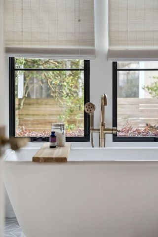 1027 Lakeview Drive, Mount Pleasant, SC 29464