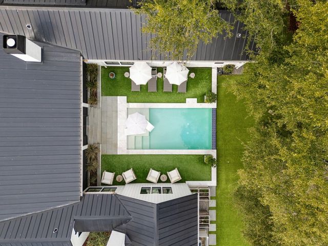 1027 Lakeview Drive, Mount Pleasant, SC 29464