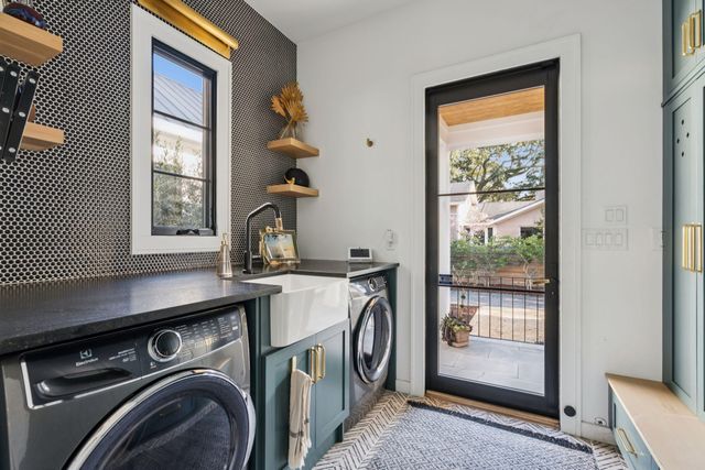 1027 Lakeview Drive, Mount Pleasant, SC 29464