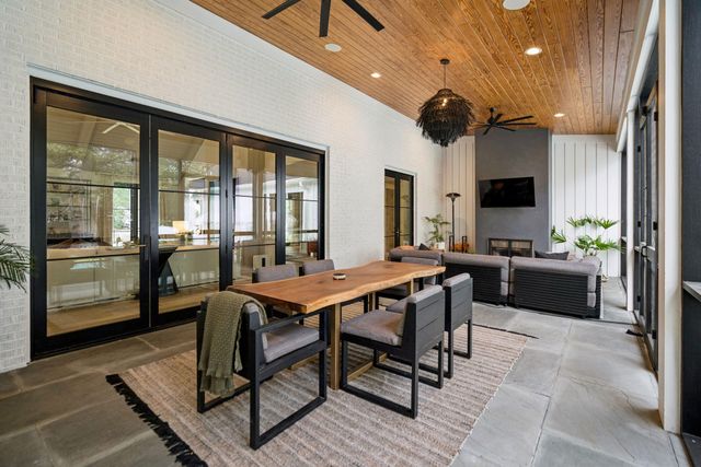 1027 Lakeview Drive, Mount Pleasant, SC 29464