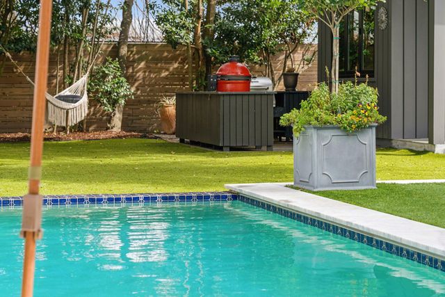 1027 Lakeview Drive, Mount Pleasant, SC 29464