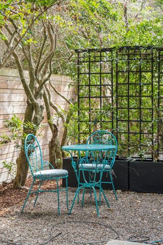 1027 Lakeview Drive, Mount Pleasant, SC 29464