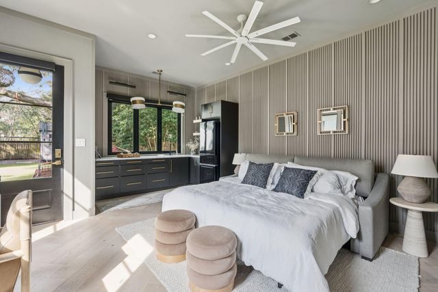 1027 Lakeview Drive, Mount Pleasant, SC 29464